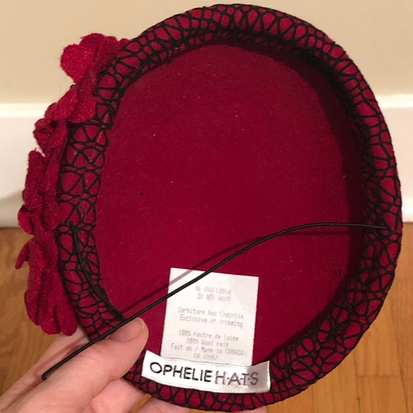 Red Hat - Picture 3 of 3